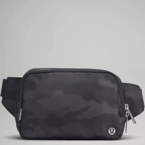 LULULEMON Everyday Belt Bag 2L Heritage Camo Black/Gray Crossbody